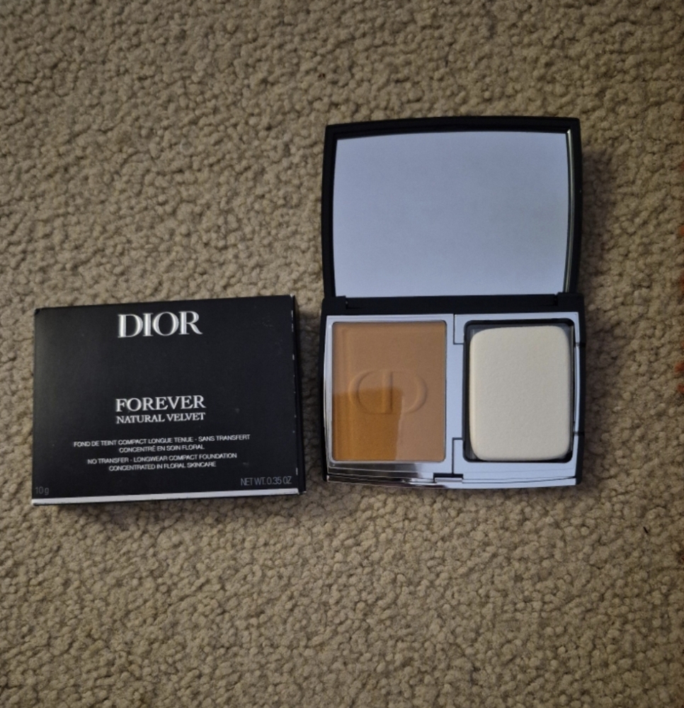 Dior Forever Natural Velvet Compact Foundation 5 N Neutral